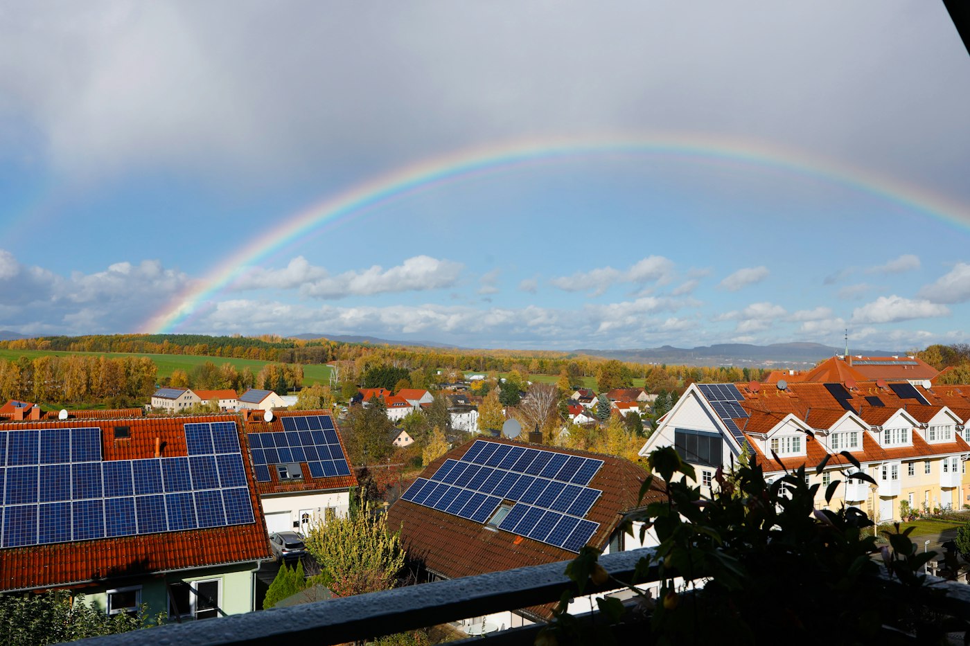 Rooftop solar on suburban homes: in Victoria, exports now earn a near-zero feed-in tariff